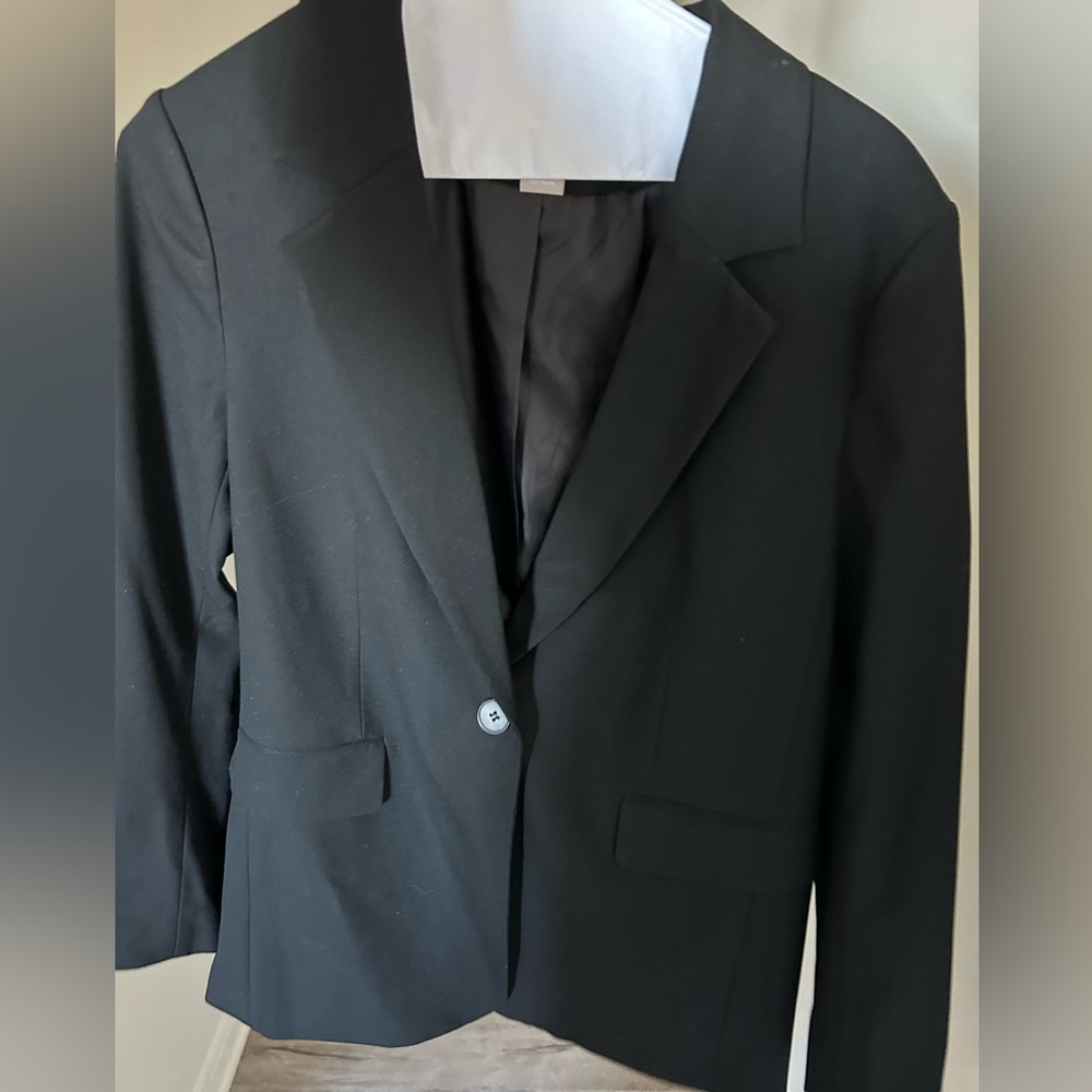 H&M black blazer (size S)
